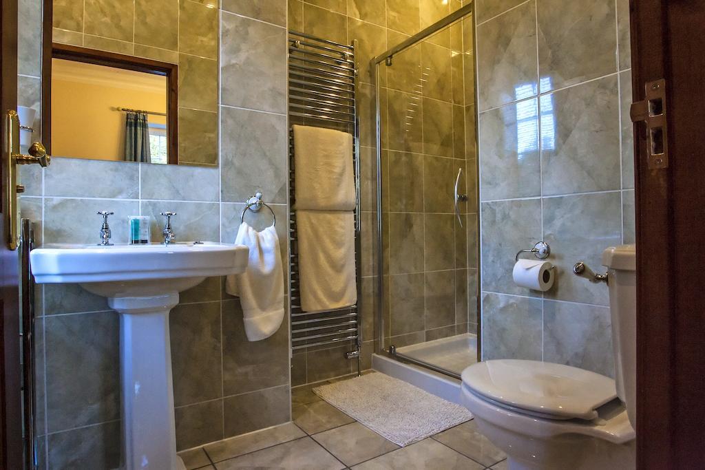 Bed and Breakfast Dinichean House Daviot  Zimmer foto